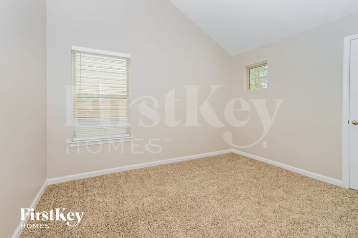 Building Photo - 284 Lossie Ln