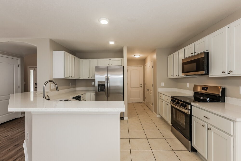 Building Photo - 10721 Shady Preserve Dr