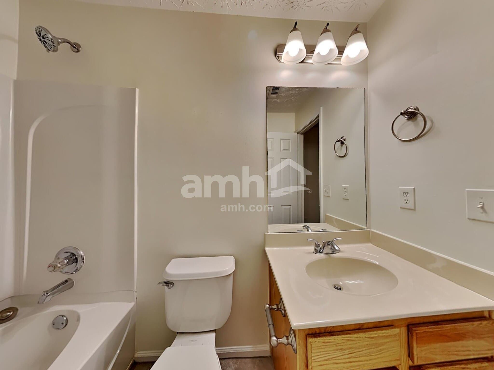 Building Photo - 159 Holly Mill Village Dr