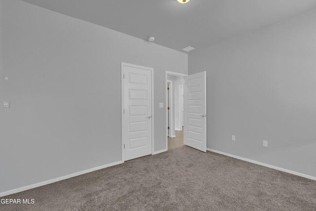 Building Photo - 7846 Enchanted Ridge Dr