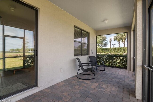 Building Photo - 4 BR home Estero