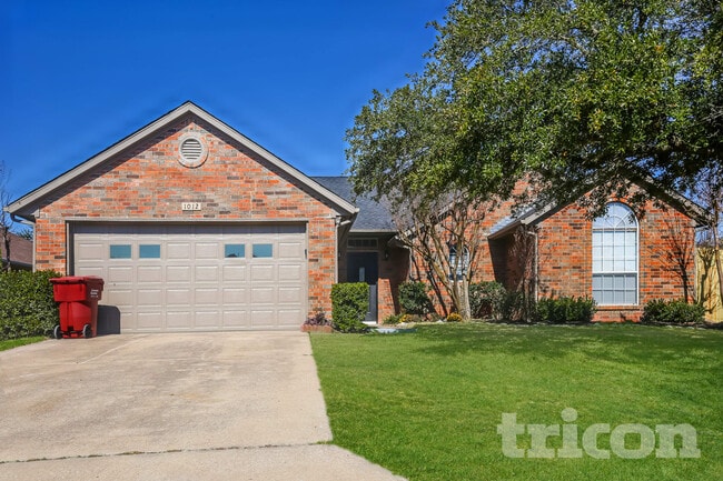 Building Photo - 1012 Brookhaven Dr