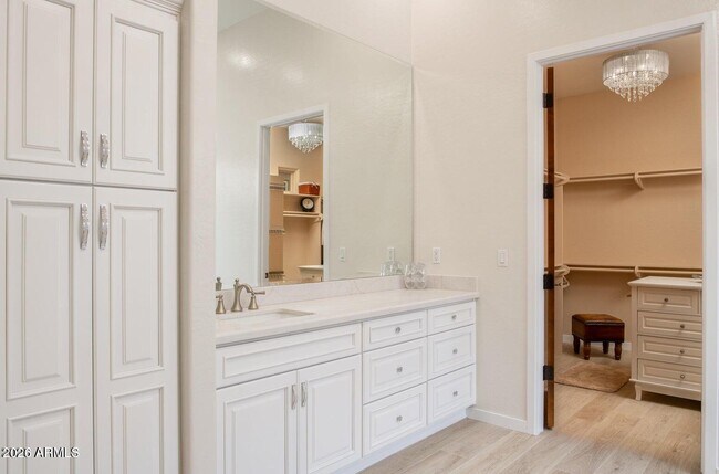 Building Photo - 14672 E Larkspur Dr