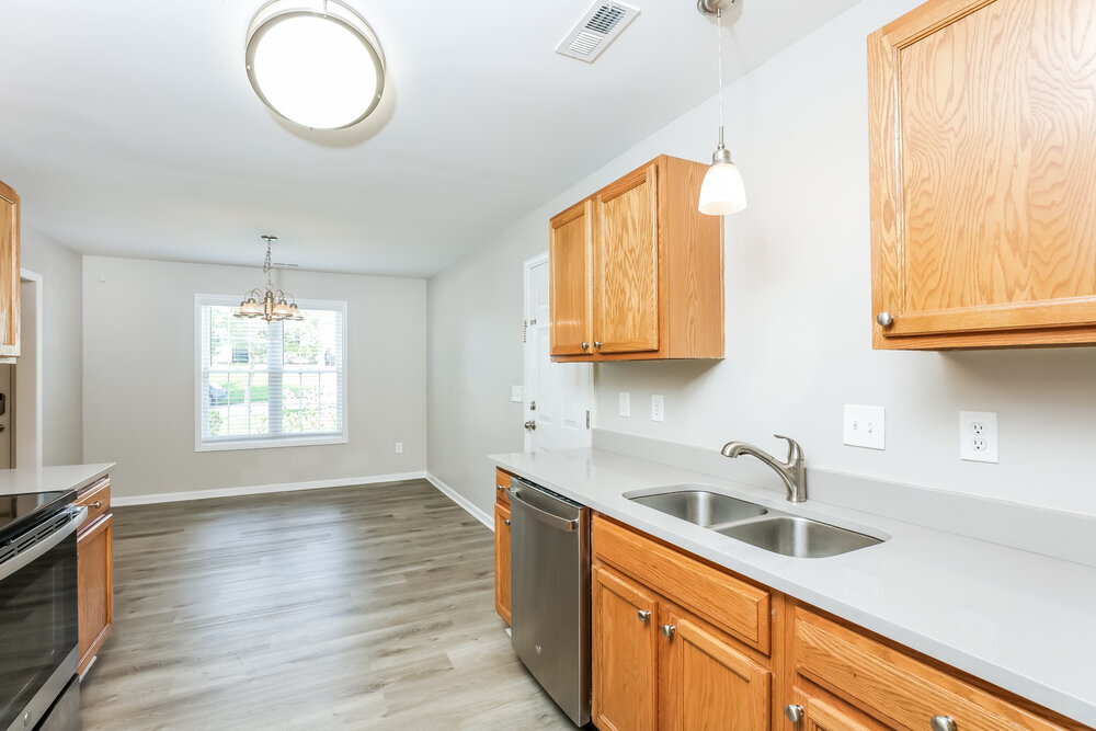 Building Photo - 4009 Scofield Dr