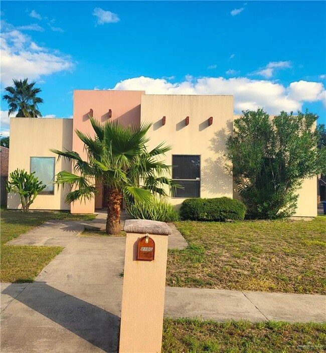 Building Photo - 2100 N 50th St