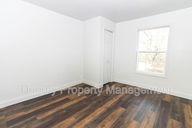 Building Photo - 512 Deck Dr