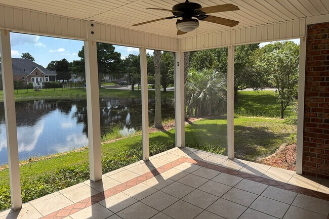 Building Photo - 8405 Fiddlestick Way