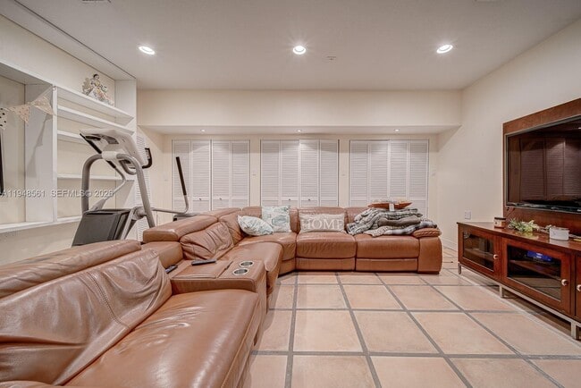 Building Photo - 18128 SW 151st Ave