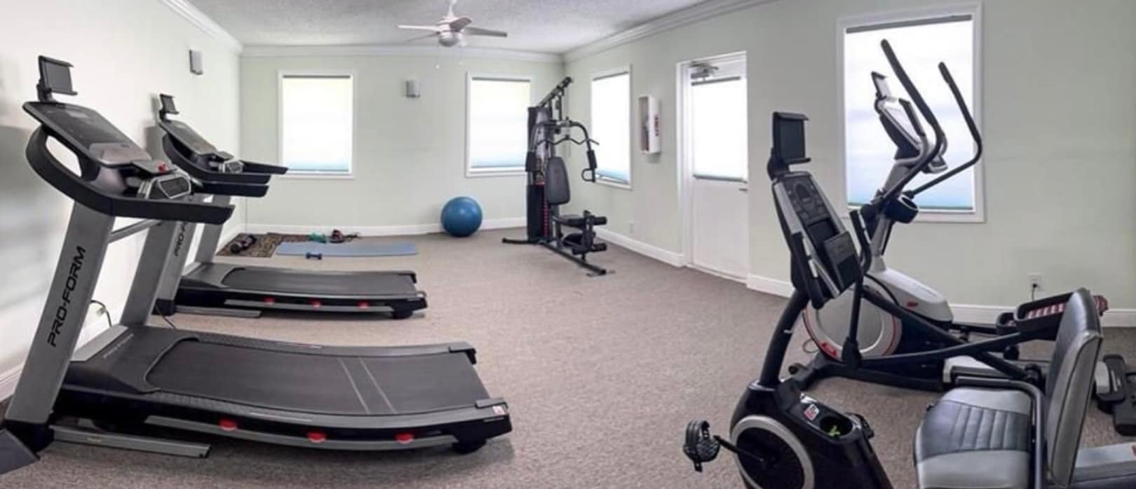 Building Photo - 770 SE 2nd Ave