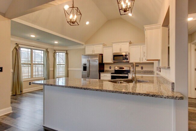 Building Photo - Sharp 3bed 2 ba.  upgrades throughout.