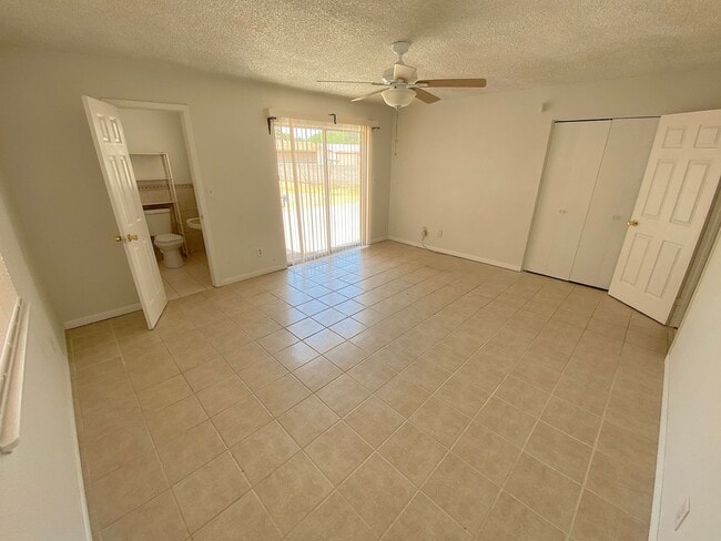 Building Photo - East El Paso 3 bed Refrig A/C