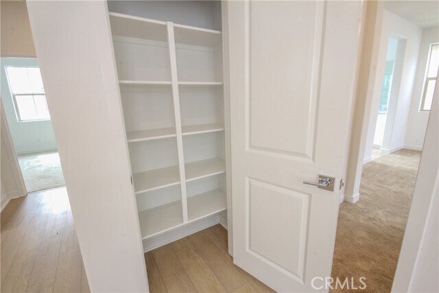 Building Photo - 513 Embrook Way