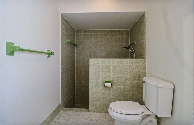 Building Photo - 1329 NW 84th Dr