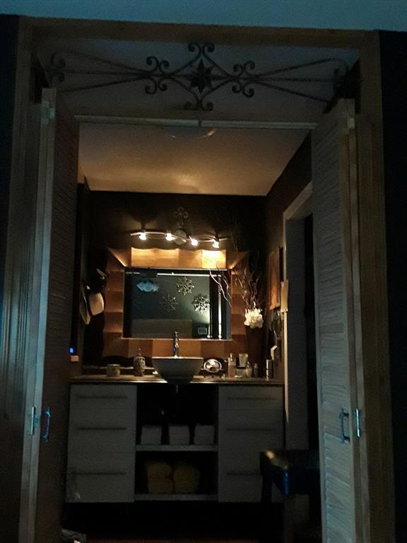 Building Photo - 21010 Stillwood Ct