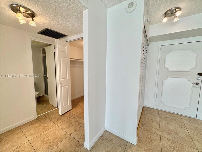 Building Photo - 230 174th St