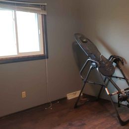 Building Photo - 3292 Davies Ave