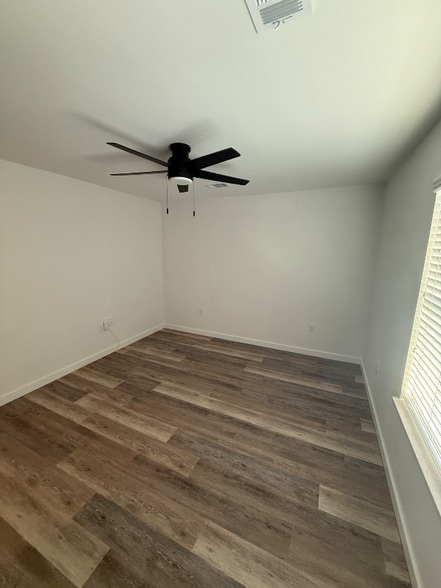 Building Photo - 114 Moon Trail