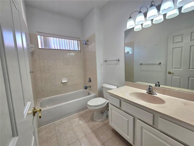 Building Photo - 2307 Messenger Cir