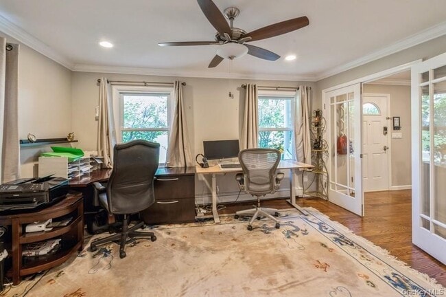 Building Photo - 516 Almena Ave