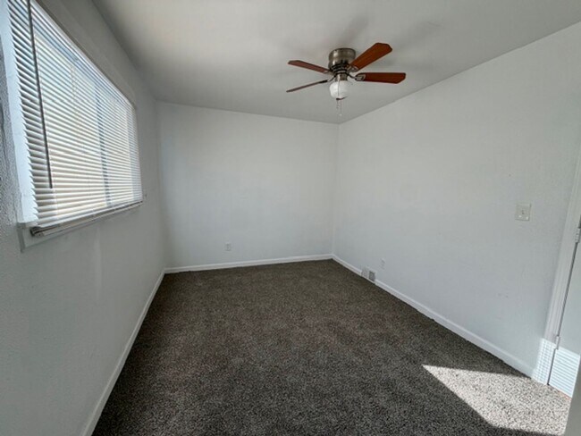 Building Photo - Updated 3 bedroom 1 bath,  home ready for Section 8 Tenant call KPM Detroit (313)429-3244