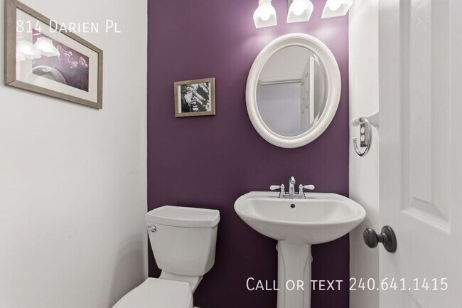 Building Photo - 814 Darien Pl