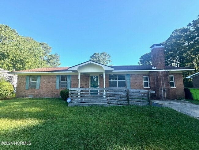 Primary Photo - 528 W Thurman Rd