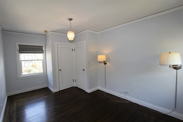 Building Photo - 2 Bedroom Dimond District Spanish Style Bu...