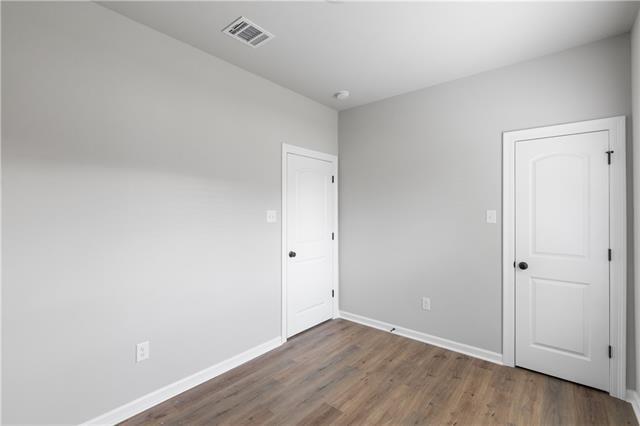 Building Photo - 45325 Riverdale Heights Rd