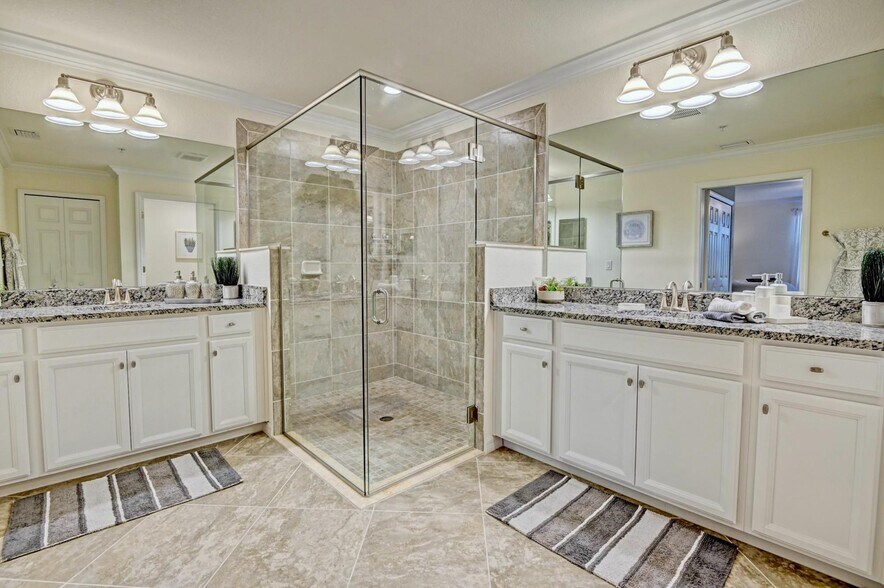 Building Photo - 5934 Wake Forest Run