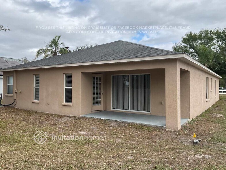 Building Photo - 2335 Roanoke Springs Dr