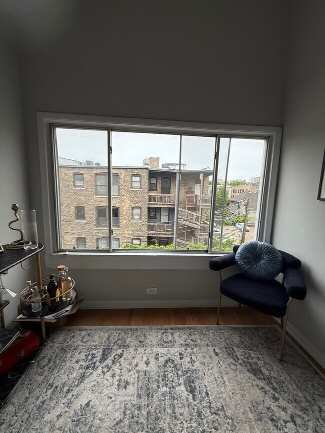 Building Photo - 3443 N Halsted St