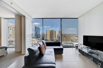 Building Photo - 3722 S Las Vegas Blvd