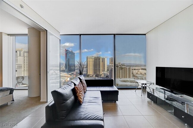 Building Photo - 3722 S Las Vegas Blvd