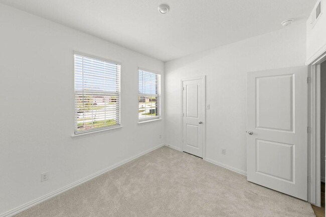 Building Photo - 1228 Ipkiss Ave