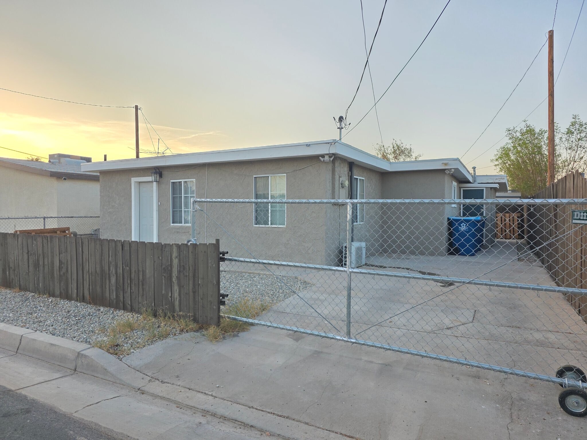 Building Photo - 1171 Peach St