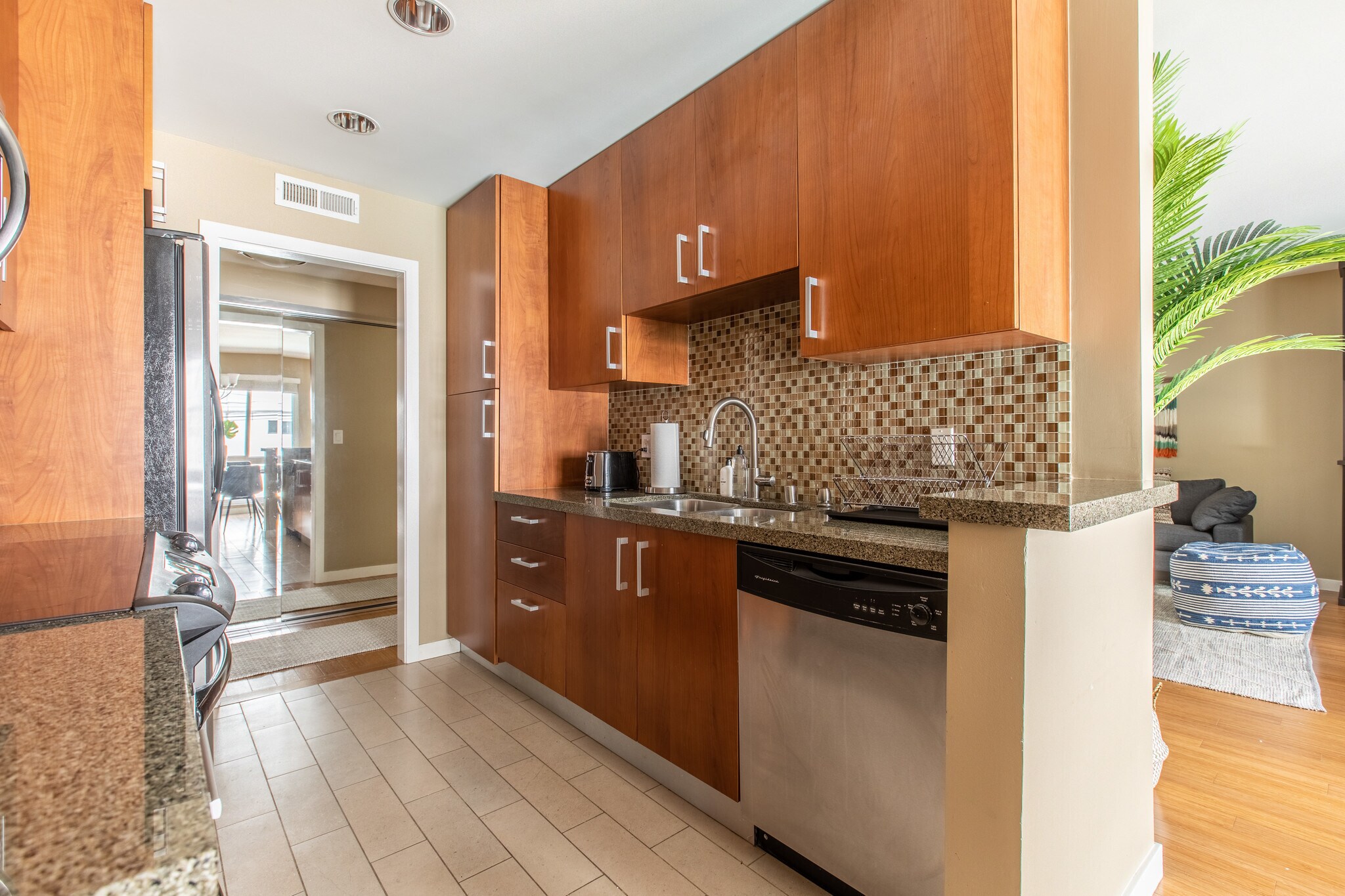 Building Photo - 4407 Francis Ave