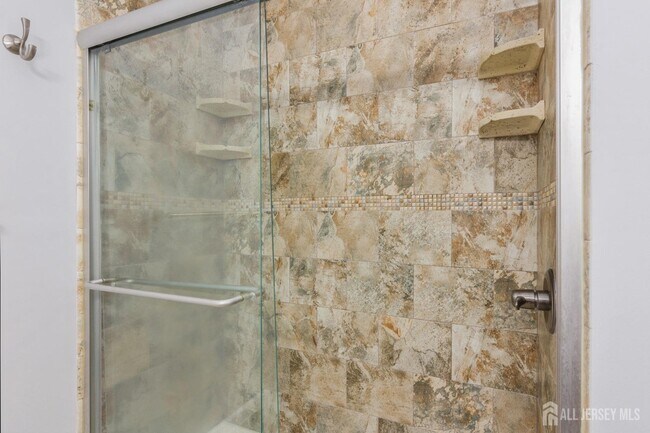 Building Photo - 705 Sunshine Ct