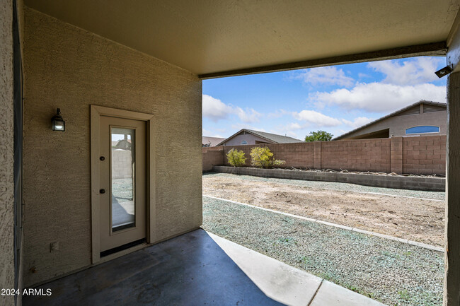 Building Photo - 43863 W Cahill Dr