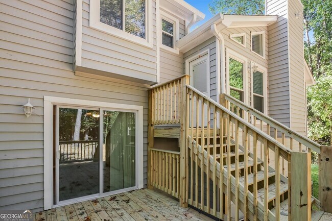 Building Photo - 1255 Taramore Dr