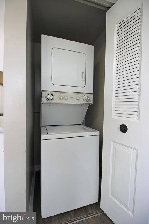 Building Photo - 10208 Bushman Dr