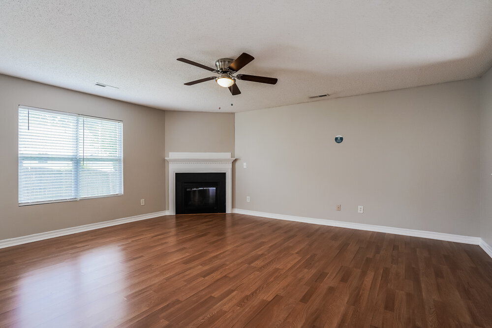 Building Photo - 3012 Van Dorn Rd