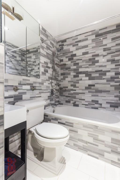 Building Photo - 2 bedroom in New York NY 10019
