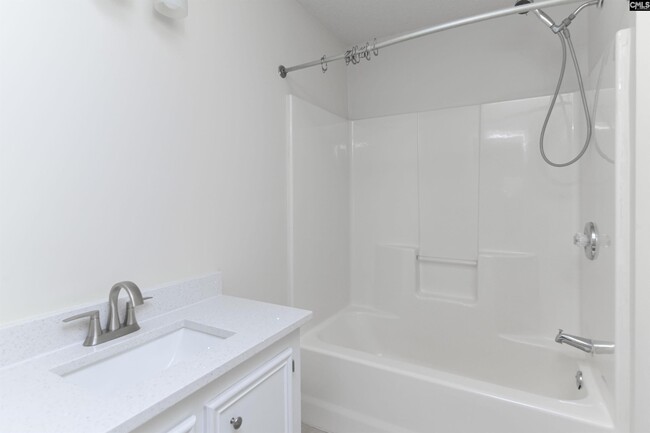 Building Photo - 107 Hutto Hill