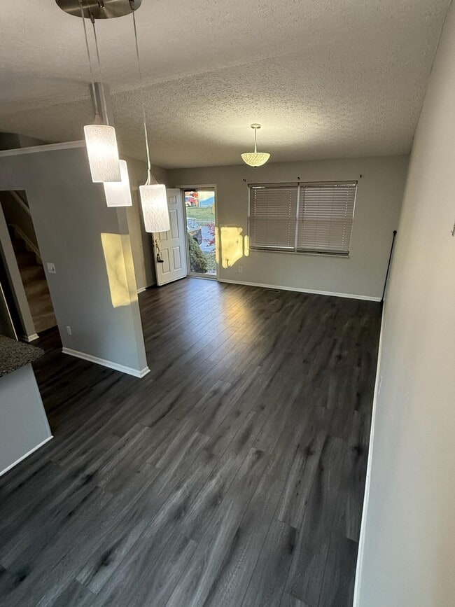 Building Photo - 7785 Kiowa Way