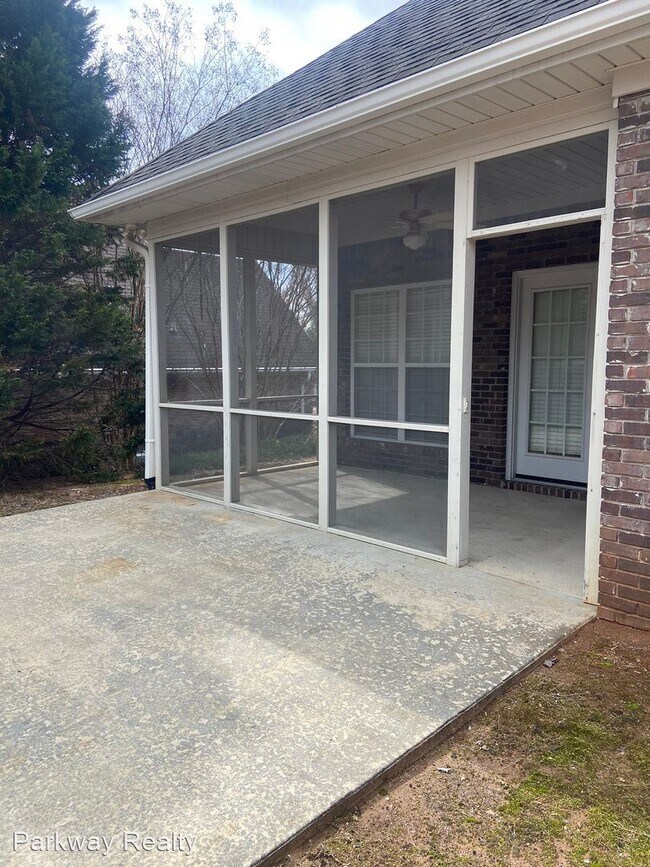 Building Photo - 3 br, 2 bath House - 4685 Chris Dr