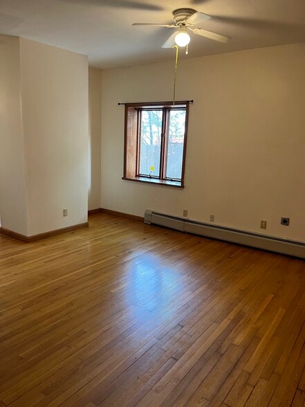 Dining Room - 365 Hamilton St