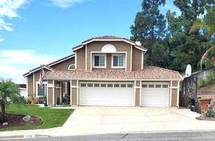 Building Photo - 5585 Camino Poniente