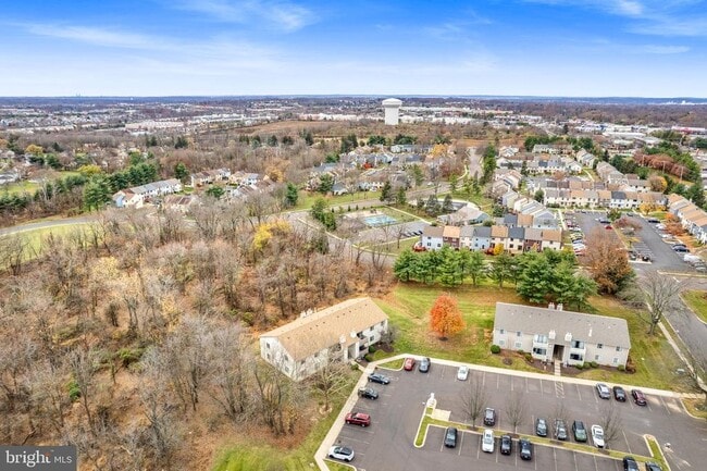 Building Photo - 408 Stockton Ct