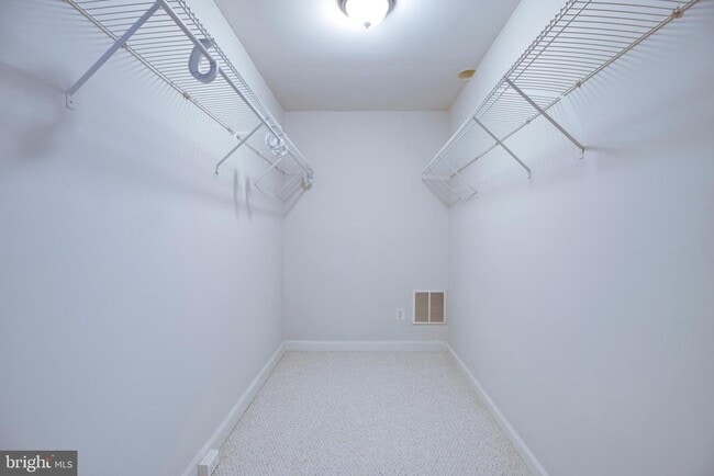Building Photo - 12691 Heron Ridge Dr