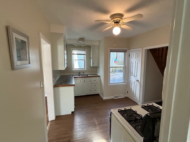 Building Photo - 90 Chapman St